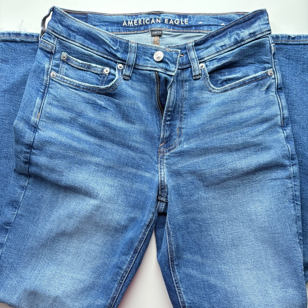 American Eagle 90s boot cut jeans